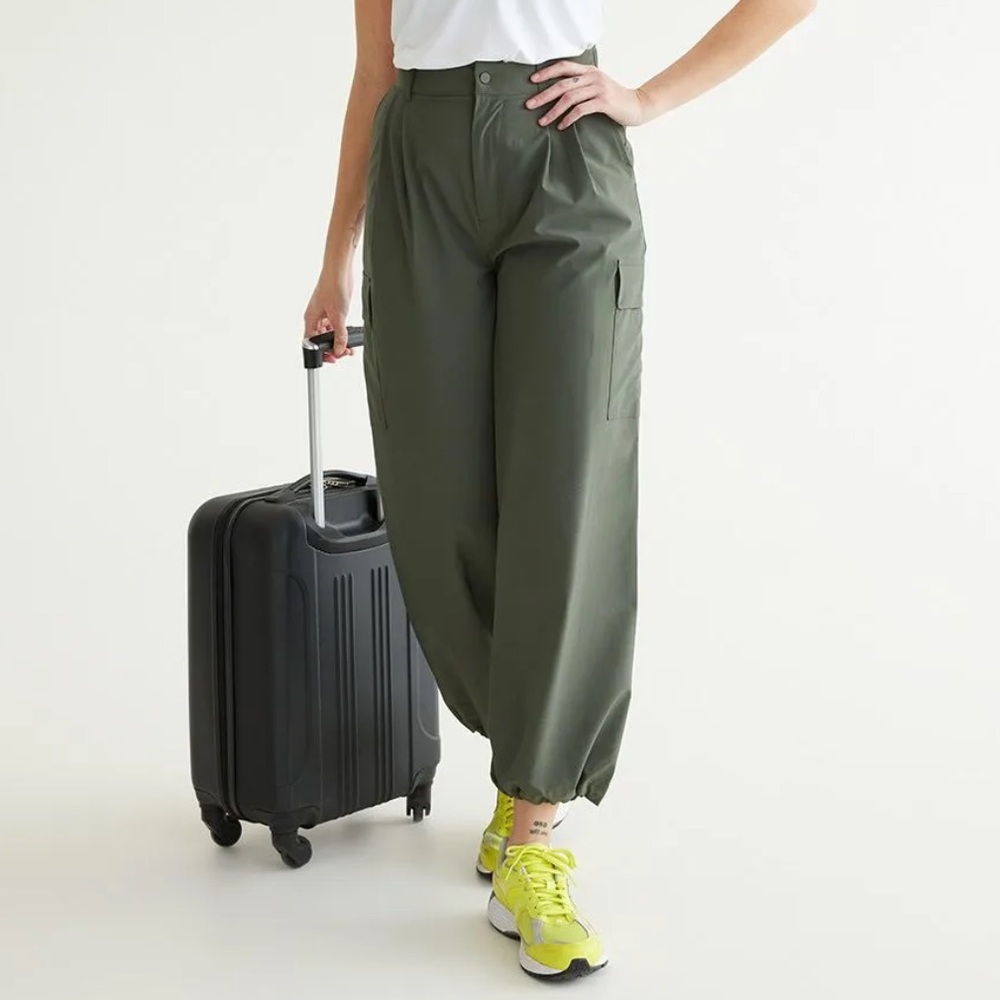 Oversized Jogger with Cargo Pocket - Hyba